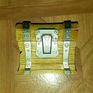 Fortnite  chest